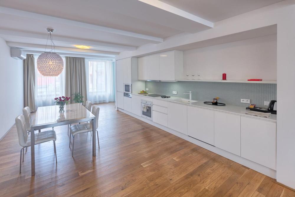 Wishlist Residences - Karlin Apartmán